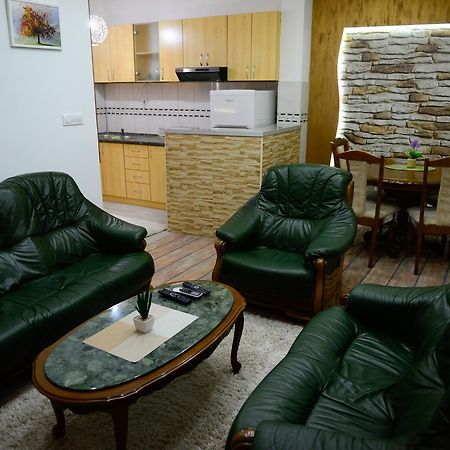 Apartments Mm Nikšić Bagian luar foto