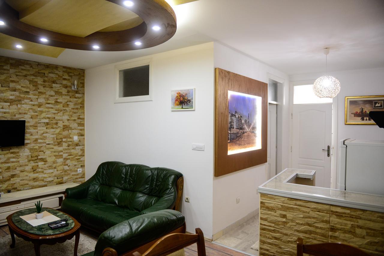 Apartments Mm Nikšić Bagian luar foto